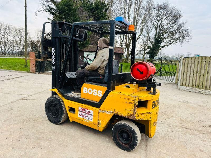 BOSS GAS FORKLIFT *SIDESHIFT*C/W PALLET TINES*VIDEO*