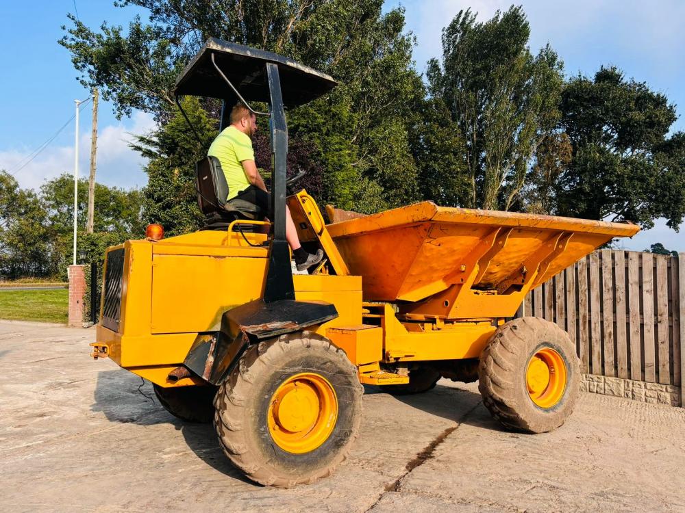 BARFORD SXR8000 SWIVEL TIP DUMPER C/W ROLE FRAME & CANOPY 