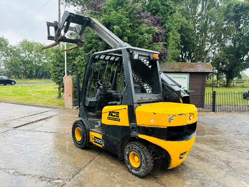 JCB TLT30D 4WD TELETRUCK C/W PALLET TINES *VIDEO*