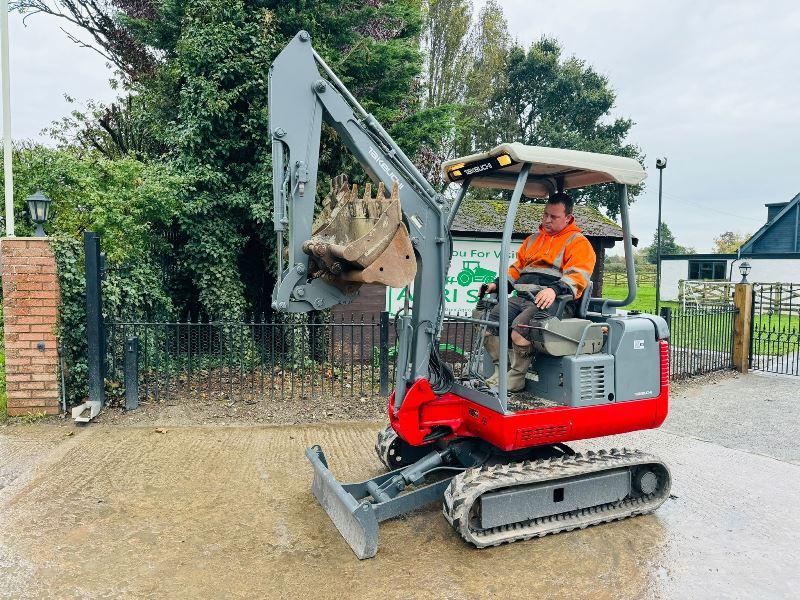 TAKEUCHI TB016 TRACKED EXCAVATOR C/W QUICK HITCH & 3 X BUCKETS *VIDEO*