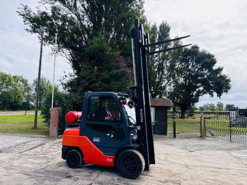 TOYOTA 02-8FGJF35 FORKLIFT *YEAR 2018* C/W FULLY GLAZED CABIN *VIDEO*