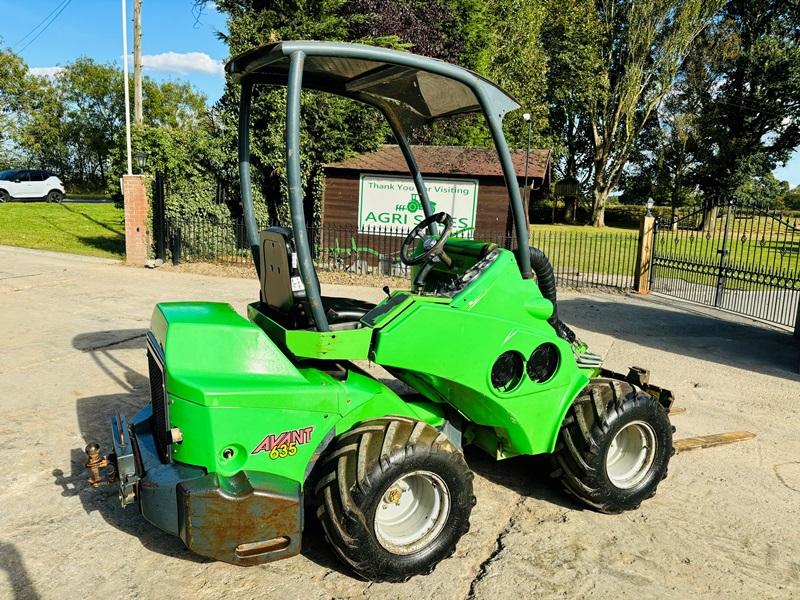 AVANT 635 4WD LOADING SHOVEL *YEAR 2011, ONLY 1374 HOURS* C/W PALLET TINES