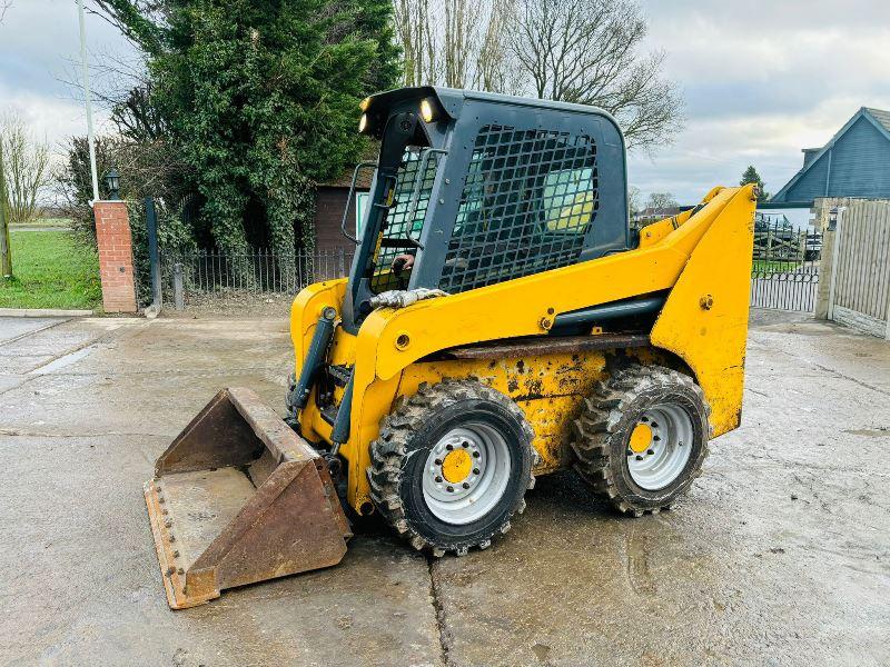 GEHL R190 SKIDSTEER *YEAR 2018, 1517 HOURS* C/W BUCKET 