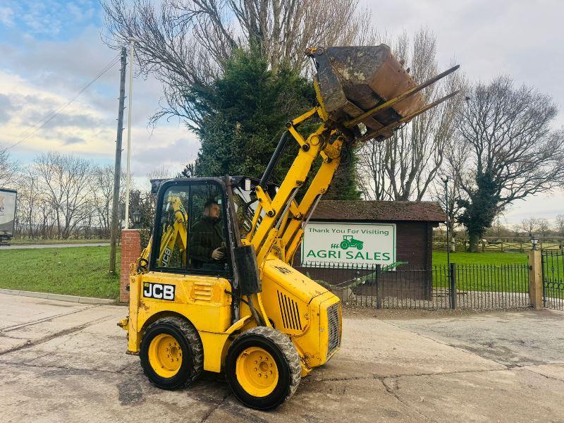 JCB 1CX 4WD BACKHOE DIGGER *2510 HOURS* C/W SELECTION OF BUCKETS & PALLET TINES 