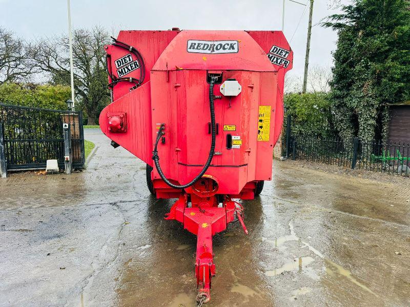 RED ROCK 43047 TOWABLE DIET FEED MIXER *VIDEO*