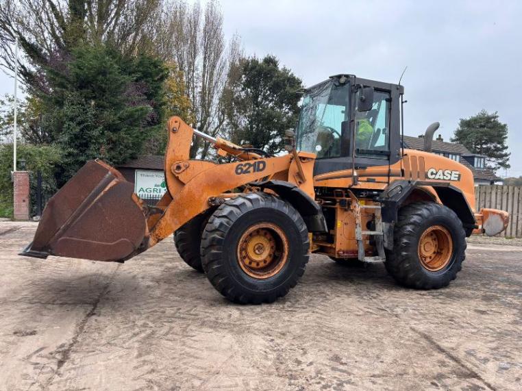 CASE 621D 4WD LOADING SHOVEL C/W BUCKET *VIDEO*