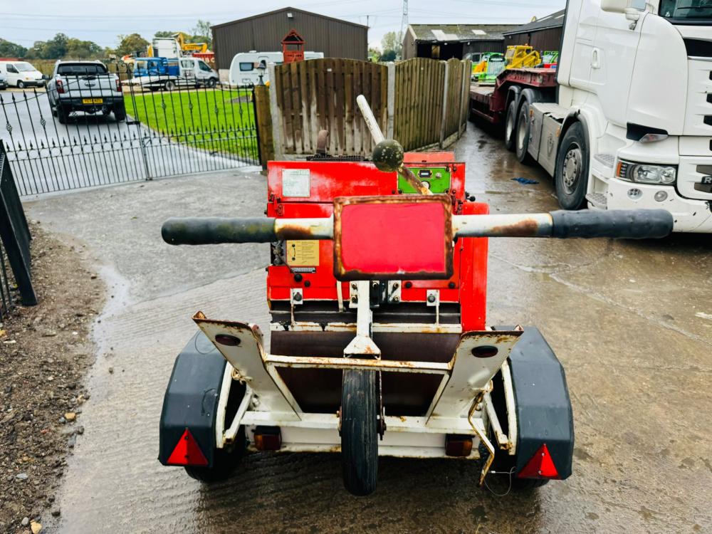 BENFORD MBR7-HEW PEDESTRIAL ROLLER C/W TRAILER 