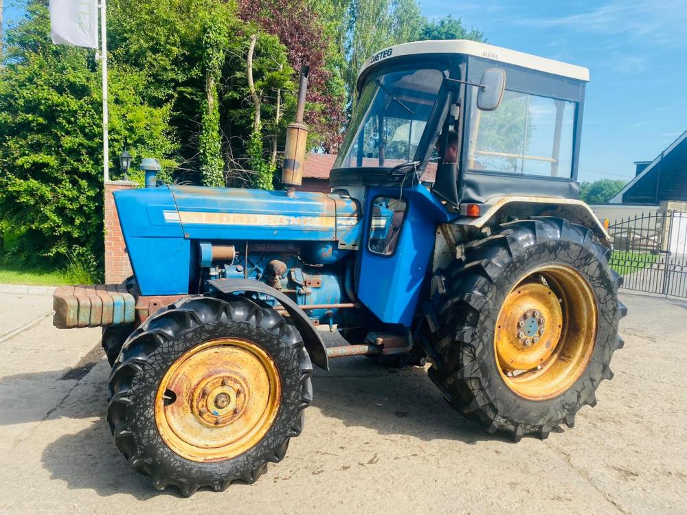 FORD 5000 ROADLESS 4WD TRACTOR C/W FRONT WEIGHTS