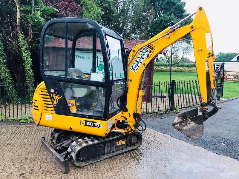 JCB 8015 MINI DIGGER C/W OFF SET BOOM AND BLADE