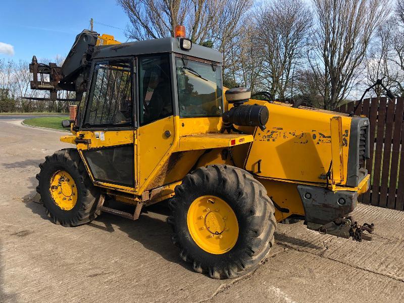 MATBRO TS270 TELEHANDLER CW BUCKET AND TINES