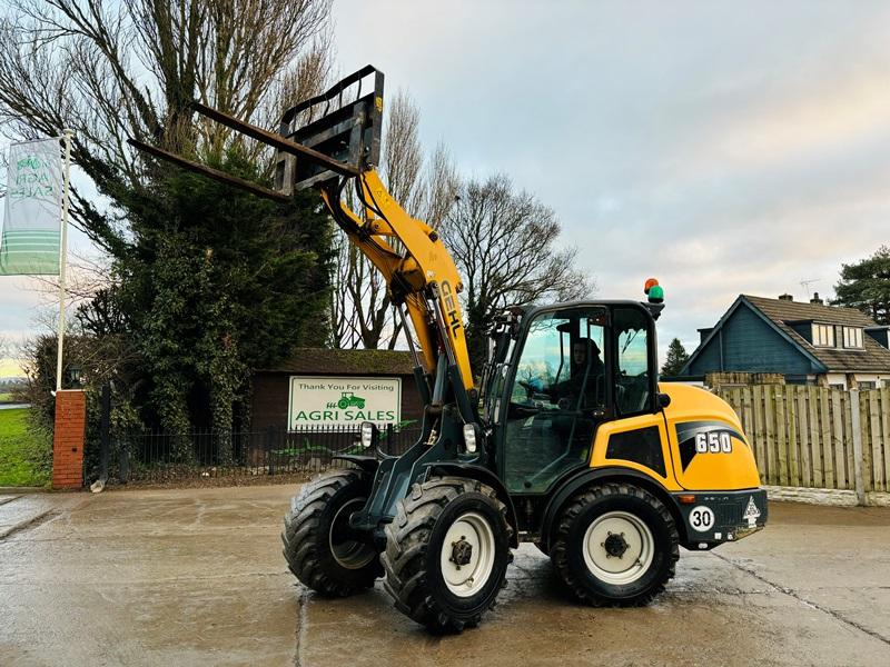 GEHL 650 4WD LOADING SHOVEL *YEAR 2017* C/W PALLET TINES *VIDEO*