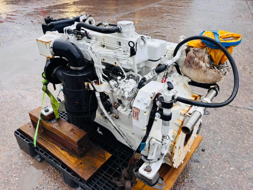 FPT IVECO N67 *150HP* MARINE ENGINE