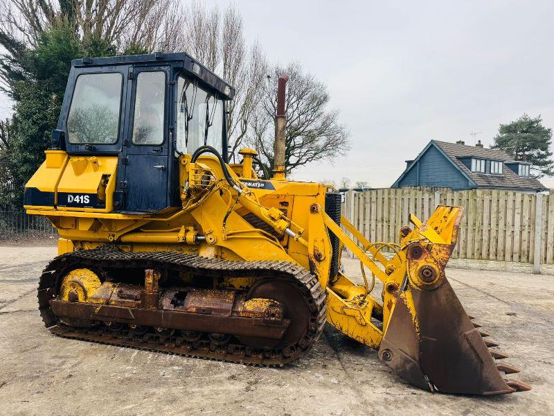 KOMATSU D41S TRACKED DROTT C/W THREE IN ONE BUCKET *VIDEO*