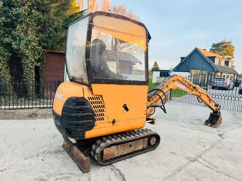 CASE TRACKED EXCAVATOR C/W RUBBER TRACKS & BLADE 