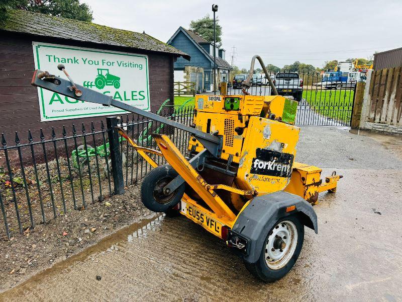 BENFORD MBR7-HE PEDESTRIAL ROLLER C/W TRAILER 