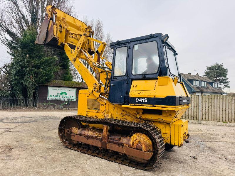 KOMATSU D41S TRACKED DROTT C/W THREE IN ONE BUCKET *VIDEO*