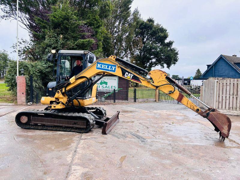 CATERPILLAR 304.5 TRACKED EXCAVATOR C/W BUCKET 