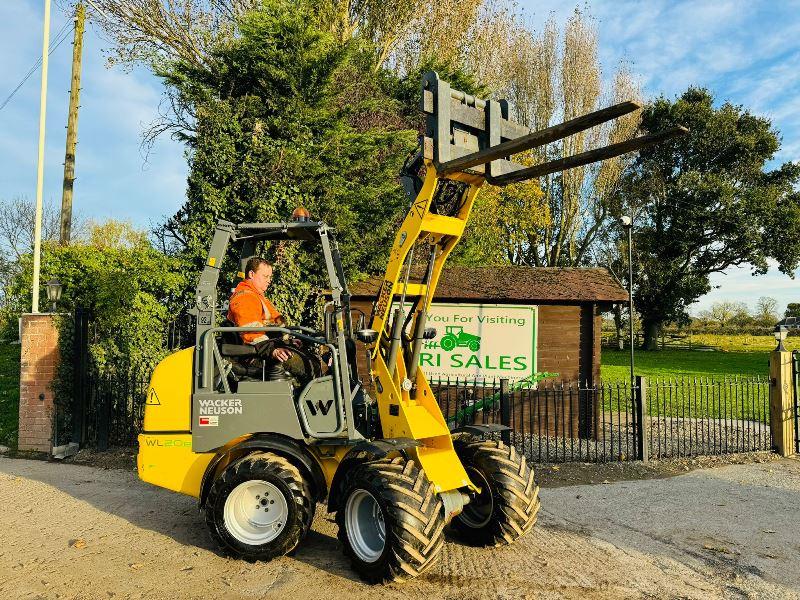 WACKER NEUSON WL20E 4WD ELECTRIC LOADING SHOVEL *YEAR 2017* C/W PALLET TINES 