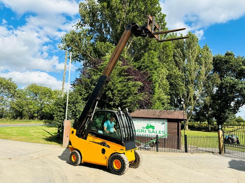 JCB TLT30D 4WD TELETRUCK *YEAR 2013* C/W PALLET TINES *VIDEO*