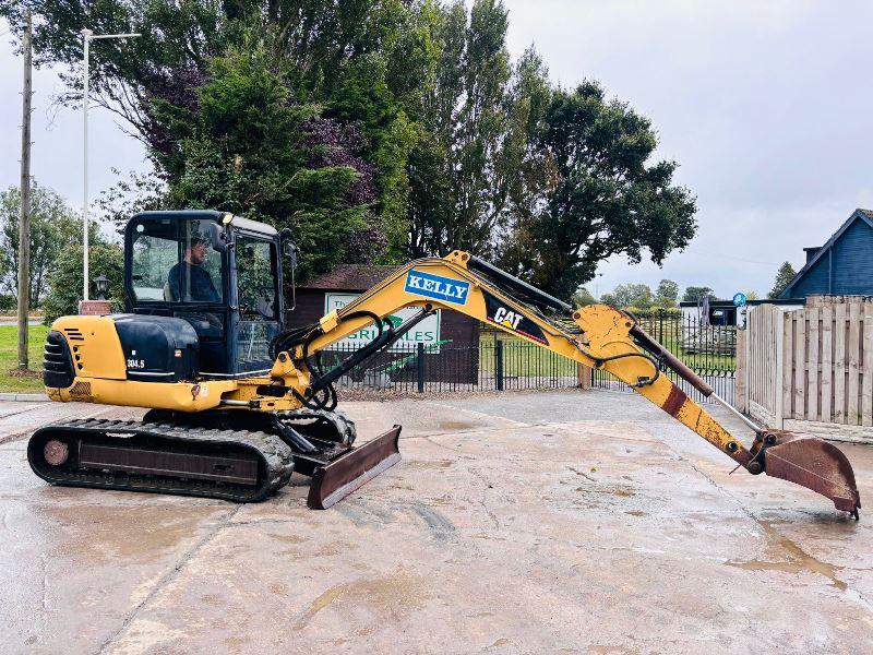 CATERPILLAR 304.5 TRACKED EXCAVATOR C/W BUCKET 