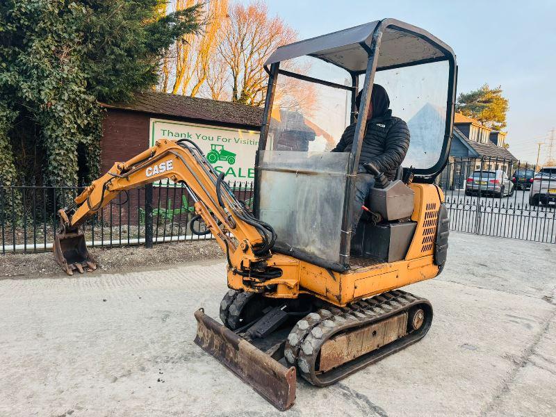 CASE TRACKED EXCAVATOR C/W RUBBER TRACKS & BLADE 