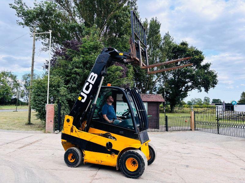 JCB TLT30 TELETRUCK *YEAR 2017* C/W PALLET TINES & SIDE SHIFT 