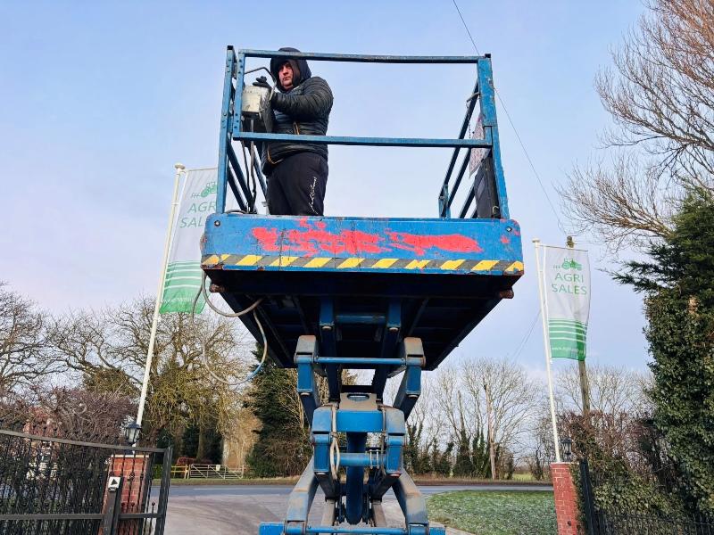 SKYJACK SJ 6832RT 4X4 SCISSOR LIFT *YEAR 2012, 1561 HOURS* C/W KUBOTA ENGINE 