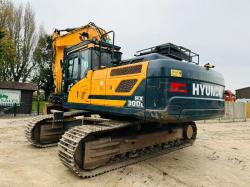 HYUNDAI HX300L EXCAVATOR *YEAR 2018, 4950 HOURS* C/W QUICK HITCH