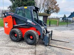 THOMAS 205 TURBO VERTICLE LIFT SKIDSTEER *HIGH FLOW* C/W PALLET TINES *VIDEO*