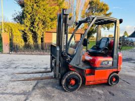 NISSAN 15 FORKLIFT C/W SIDE SHIFT 