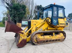 KOMATSU D41S-3 TRACKED DROTT C/W THREE IN ONE BUCKET *VIDEO*