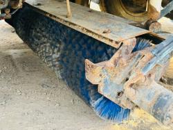 SCRAB 4X2 ROAD SWEEPER C/W HYDRAULIC TIP 