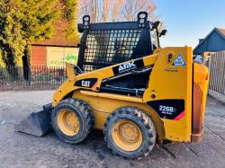 CATERPILLAR 226B3 HIGH FLOW SKIDSTEER *YEAR 2013, 784 HOURS* C/W BUCKET 