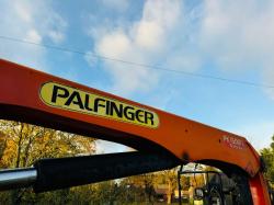 TRI-AXLE FLAT BED TRAILER C/W PALFINGER 15001L CRANE *VIDEO*