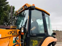 JCB 2CX-U 4WD LOADING SHOVEL C/W REAR LINKAGE, PTO, BUCKET & PALLET TINES *VIDEO*