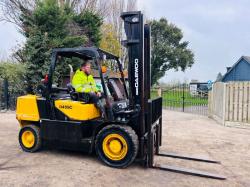 DEAWOO D45SC DIESEL FORKLIFT C/W SIDE SHIFT 