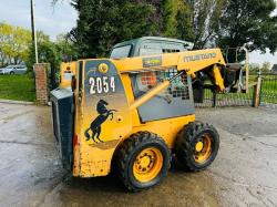 MUSTANG 2054 HIGH-FLOW SKIDSTEER *YEAR 2011, 1683 HOURS* C/W PALLET TINES 