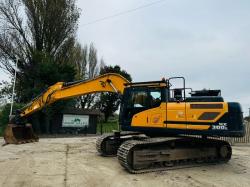 HYUNDAI HX300L EXCAVATOR *YEAR 2018, 4950 HOURS* C/W QUICK HITCH