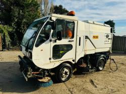 SCRAB 4X2 ROAD SWEEPER C/W HYDRAULIC TIP 