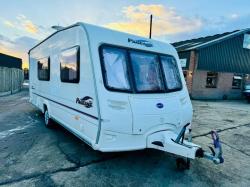 PAGEANT CHAMPAGNE SERIES FIVE *4 BIRTH* SINGLE AXLE CARAVAN 