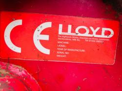 LLOYD SCREENING BUCKET *TO SUIT EXCAVATOR* C/W THREE X SCREENING BASKET'S 