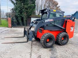 THOMAS 205 TURBO VERTICLE LIFT SKIDSTEER *HIGH FLOW* C/W PALLET TINES *VIDEO*