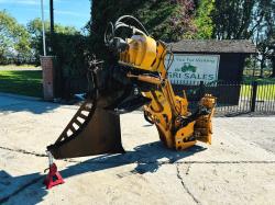 CASE VIBRATING PLOW *TO SUIT TRENCHER* C/W PIPE LAYING BLADE 