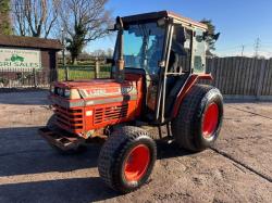 KUBOTA L3250 4WD TRACTOR 