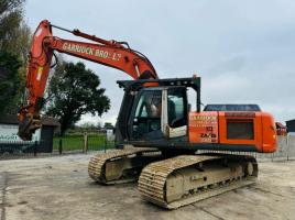 HITACHI ZAXIS 280LC TRACKED EXCAVATOR *YEAR 2012, 8165 HOURS* C/W QUICK HITCH 