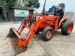 KUBOTA L2850 4WD TRACTOR C/W FRONT LOADER & BUCKET