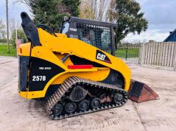 CATERPILLAR 257B TRACKED SKIDSTEER C/W FULLY GLAZED CABIN *VIDEO*