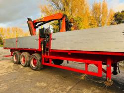 TRI-AXLE FLAT BED TRAILER C/W PALFINGER 15001L CRANE *VIDEO*