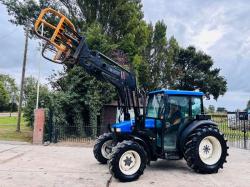 NEW HOLLAND TN55S 4WD TRACTOR C/W FRONT LOADER & BALE CLAMP *VIDEO*