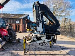 CORMACH 19000 CRANE C/W 3 X PUSHOUT'S & 2 X SUPPORT LEGS 